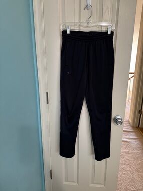 Under Armour Men’s Black Athletic Jogger Pants